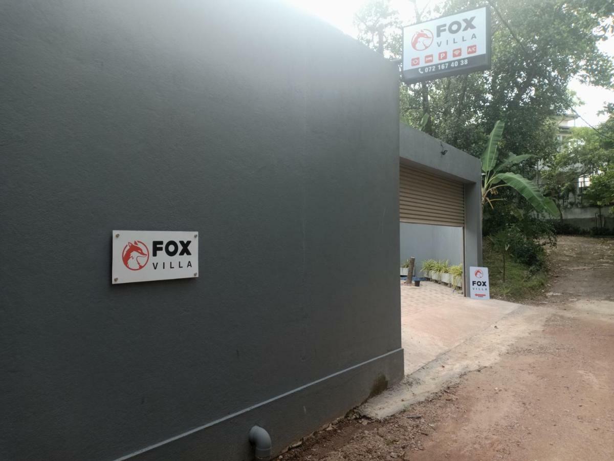 Fox Villa Wattala Esterno foto